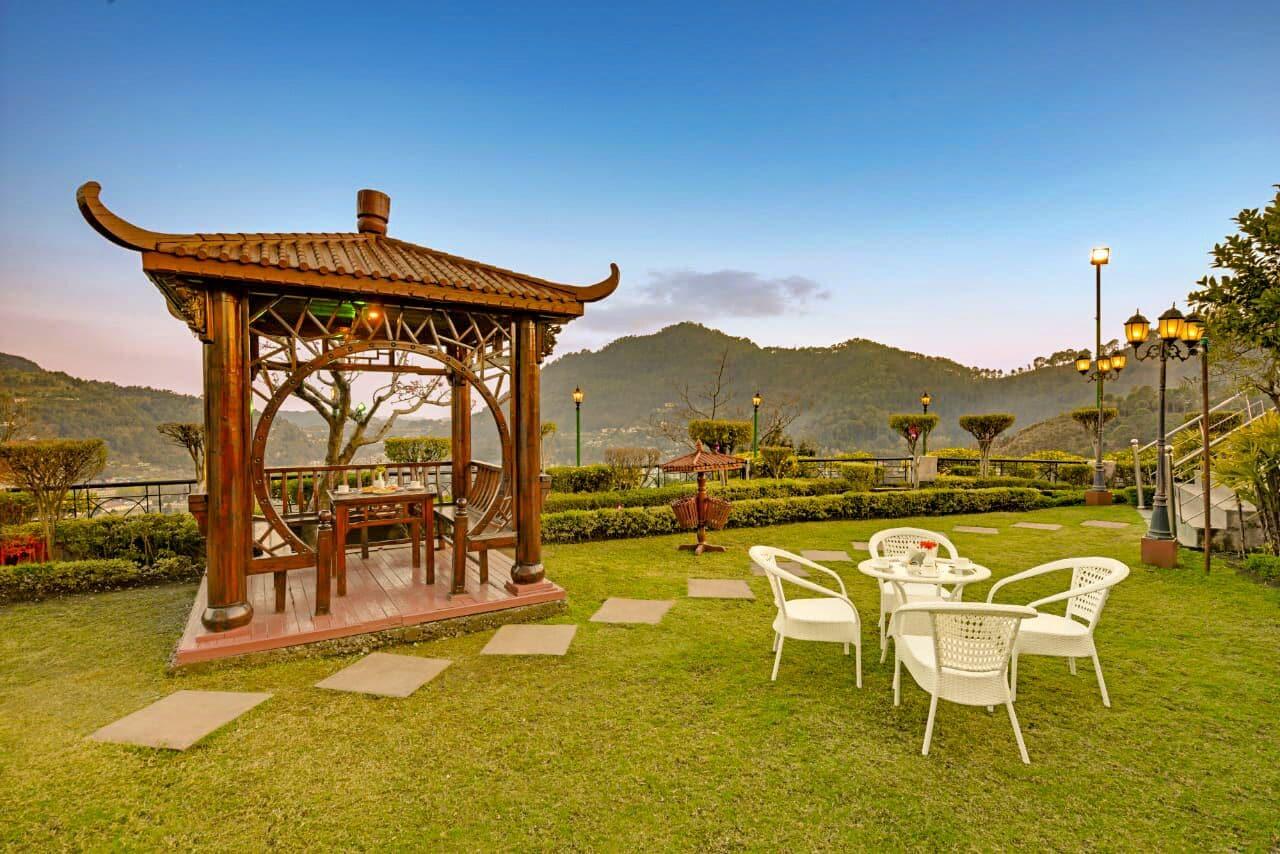 Vista Exterior Excel Hotels & Resorts Bhimtal