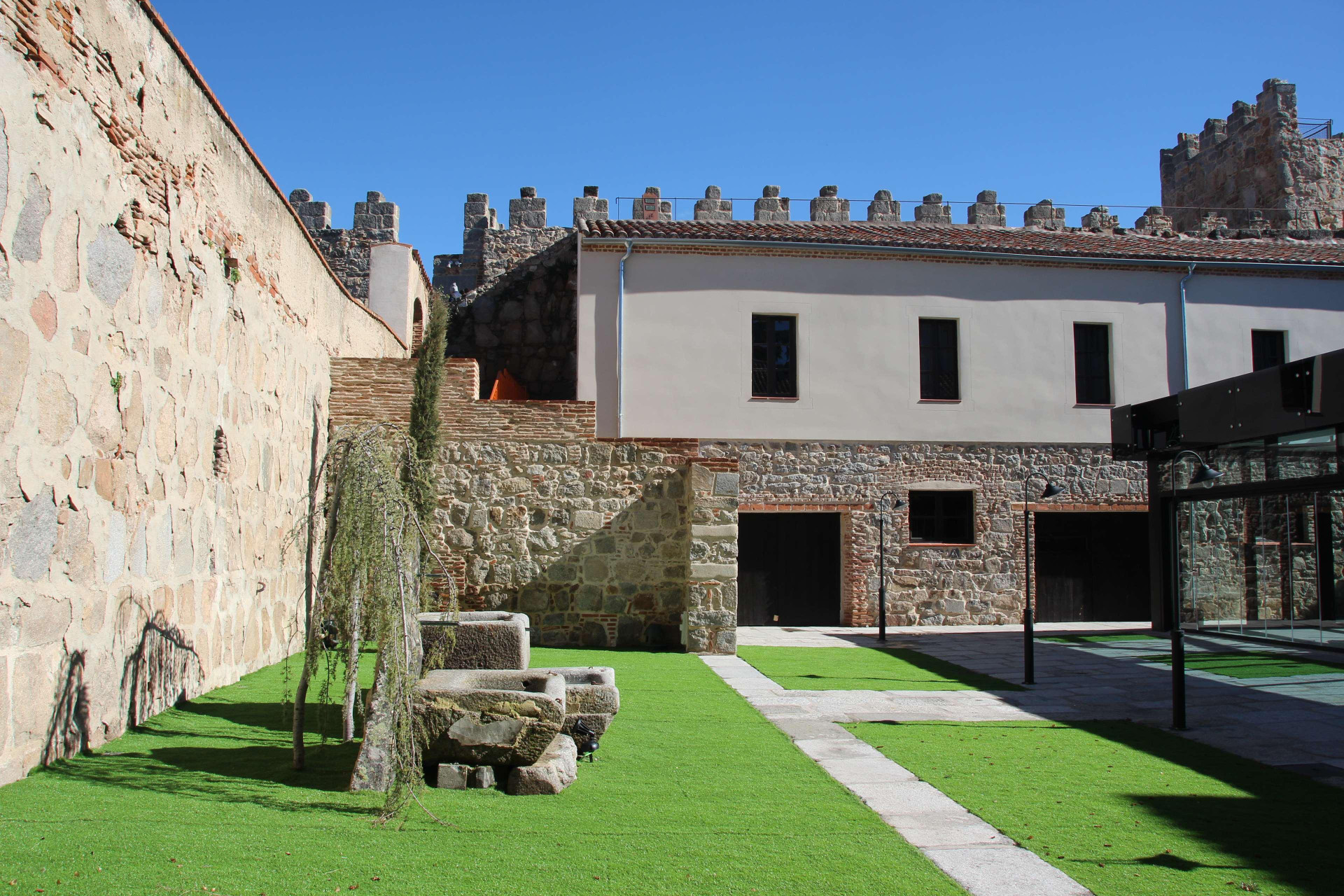 Vista Exterior Sofraga Palacio