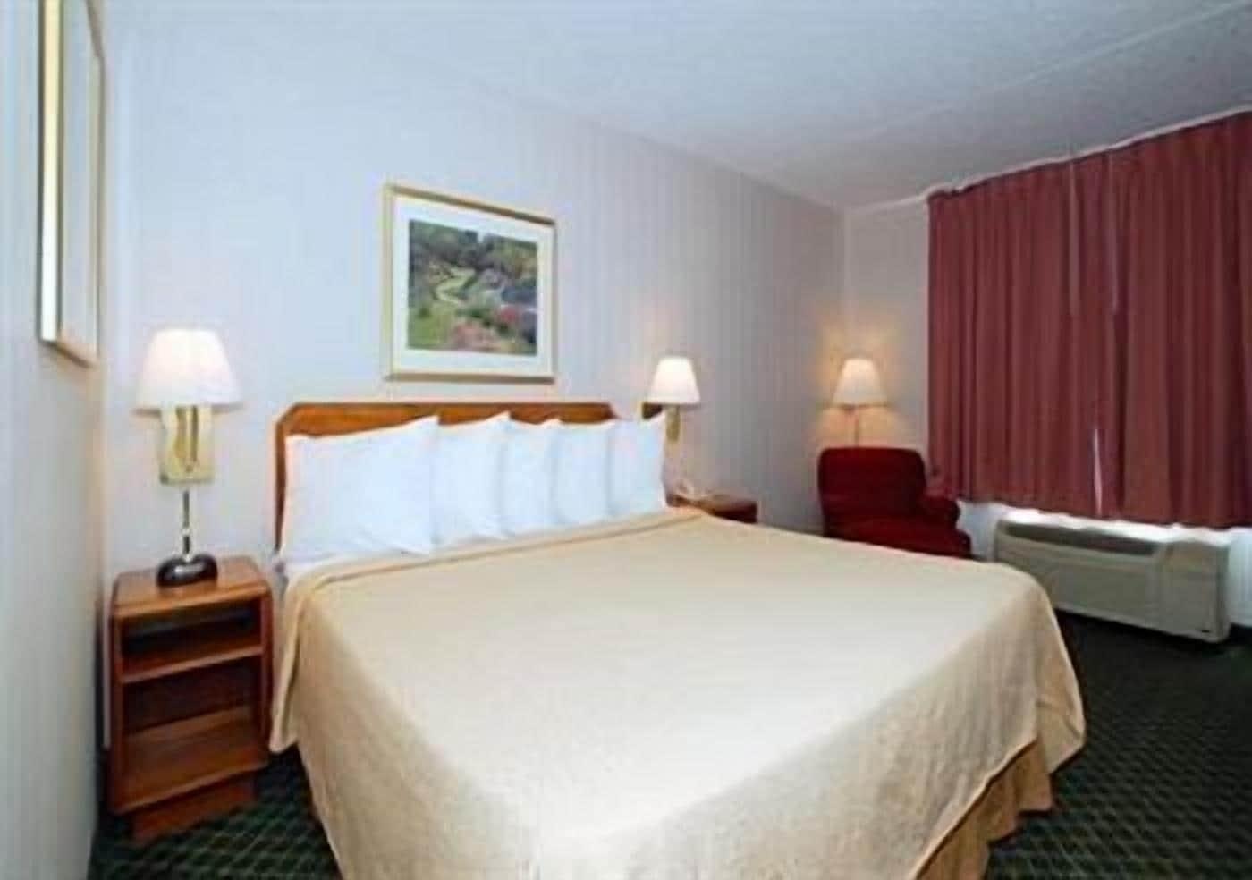 Varios Travelers Inn
