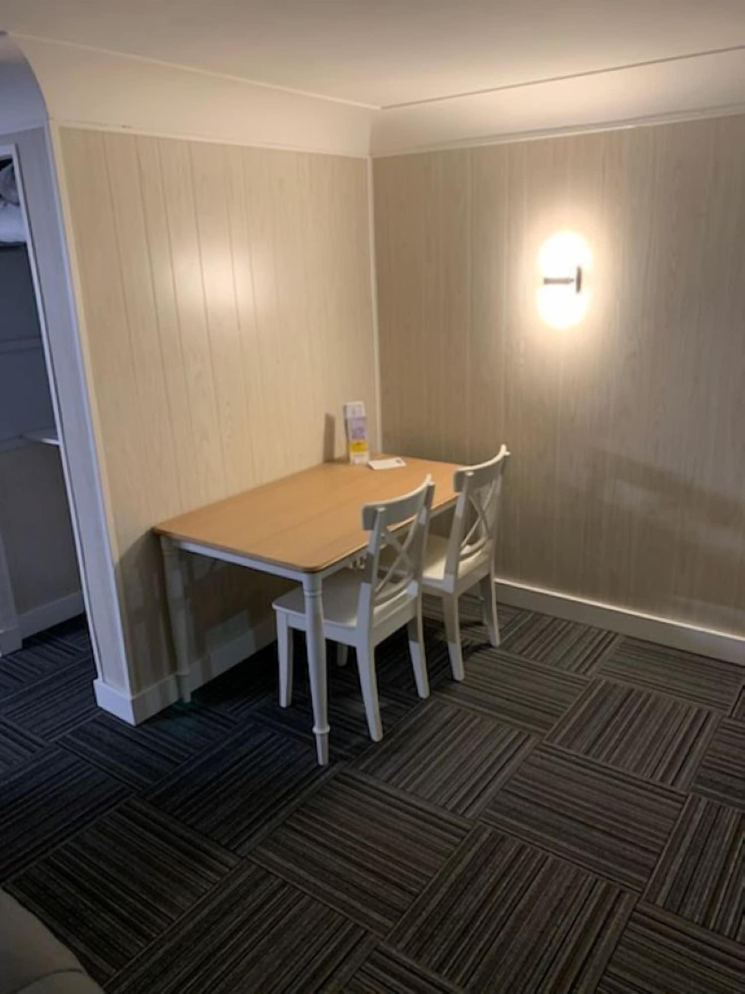 Comodidades del Alojamiento Colonial Motel
