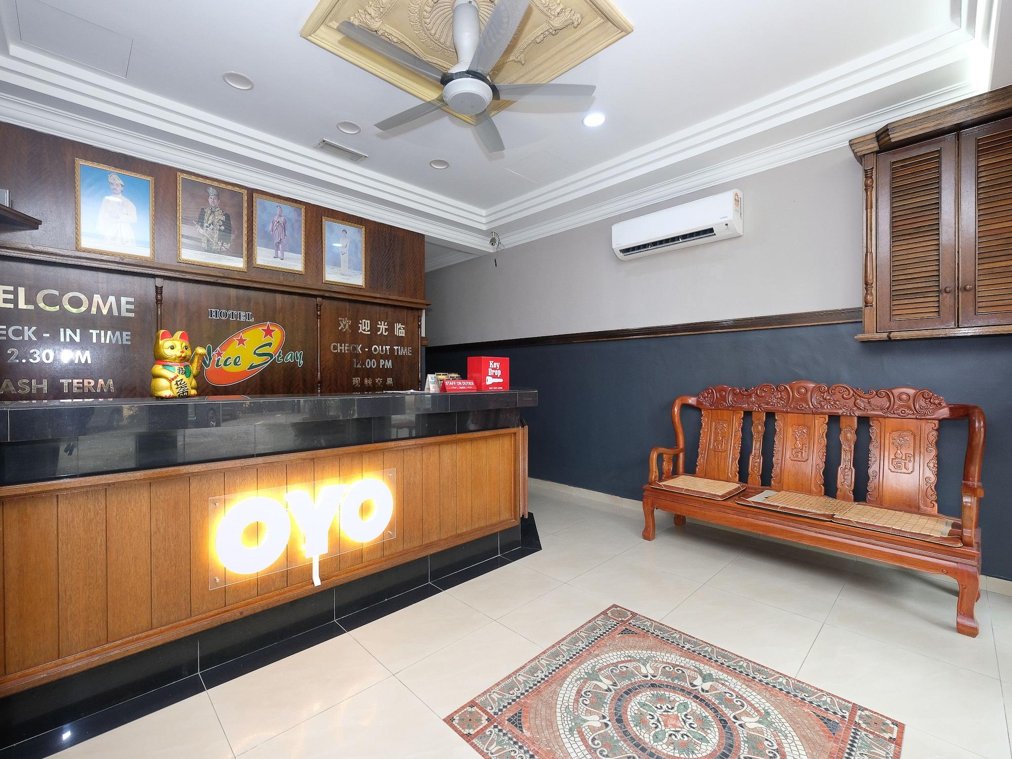 Vista Lobby OYO 1190 Nice Stay Hotel