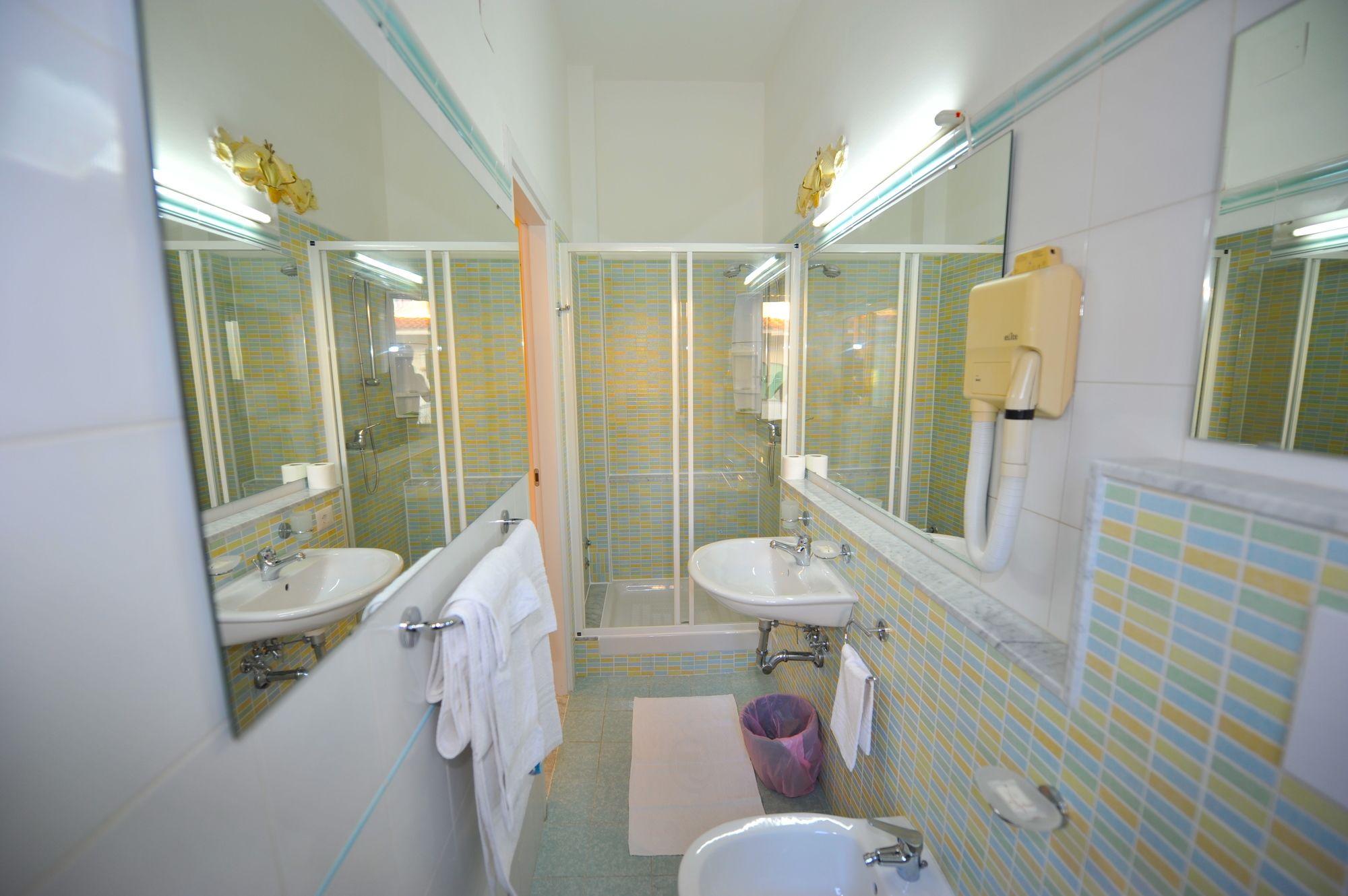 Equipamiento de Habitación Hotel Donato