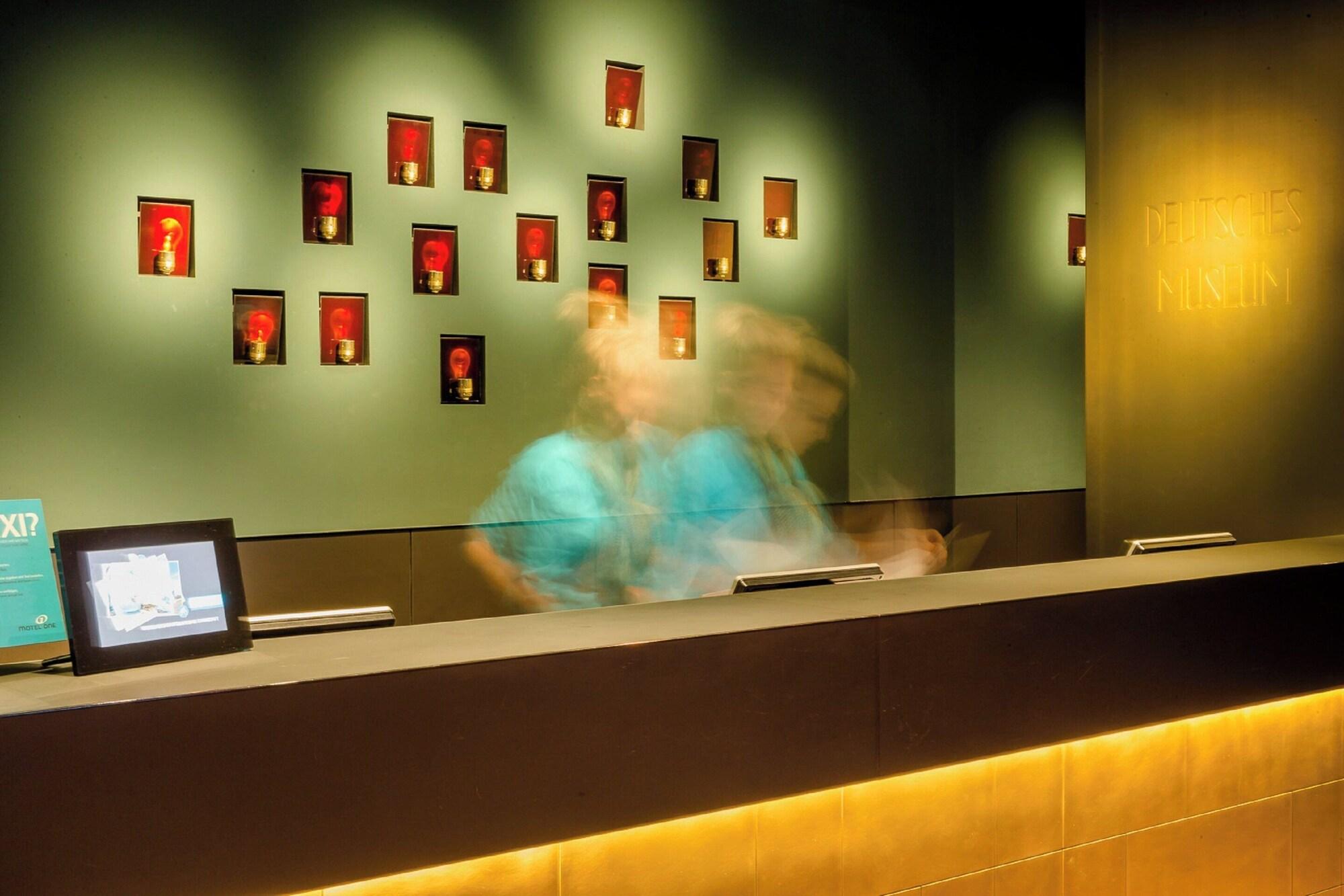 Vista Lobby Motel One Munich - Deutsches Museum
