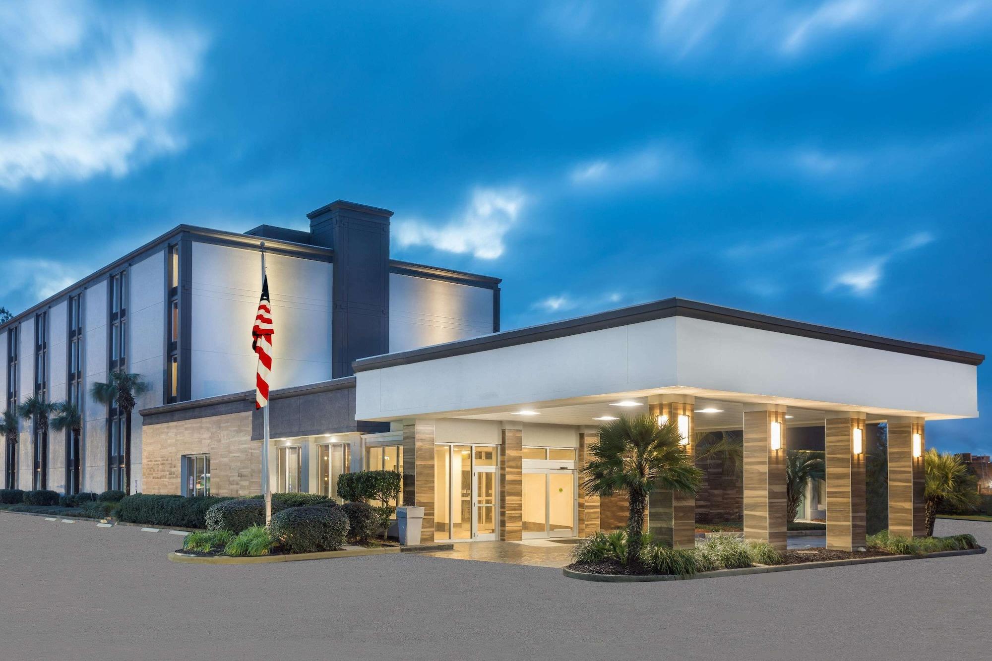 Vista Exterior Wyndham Garden Summerville