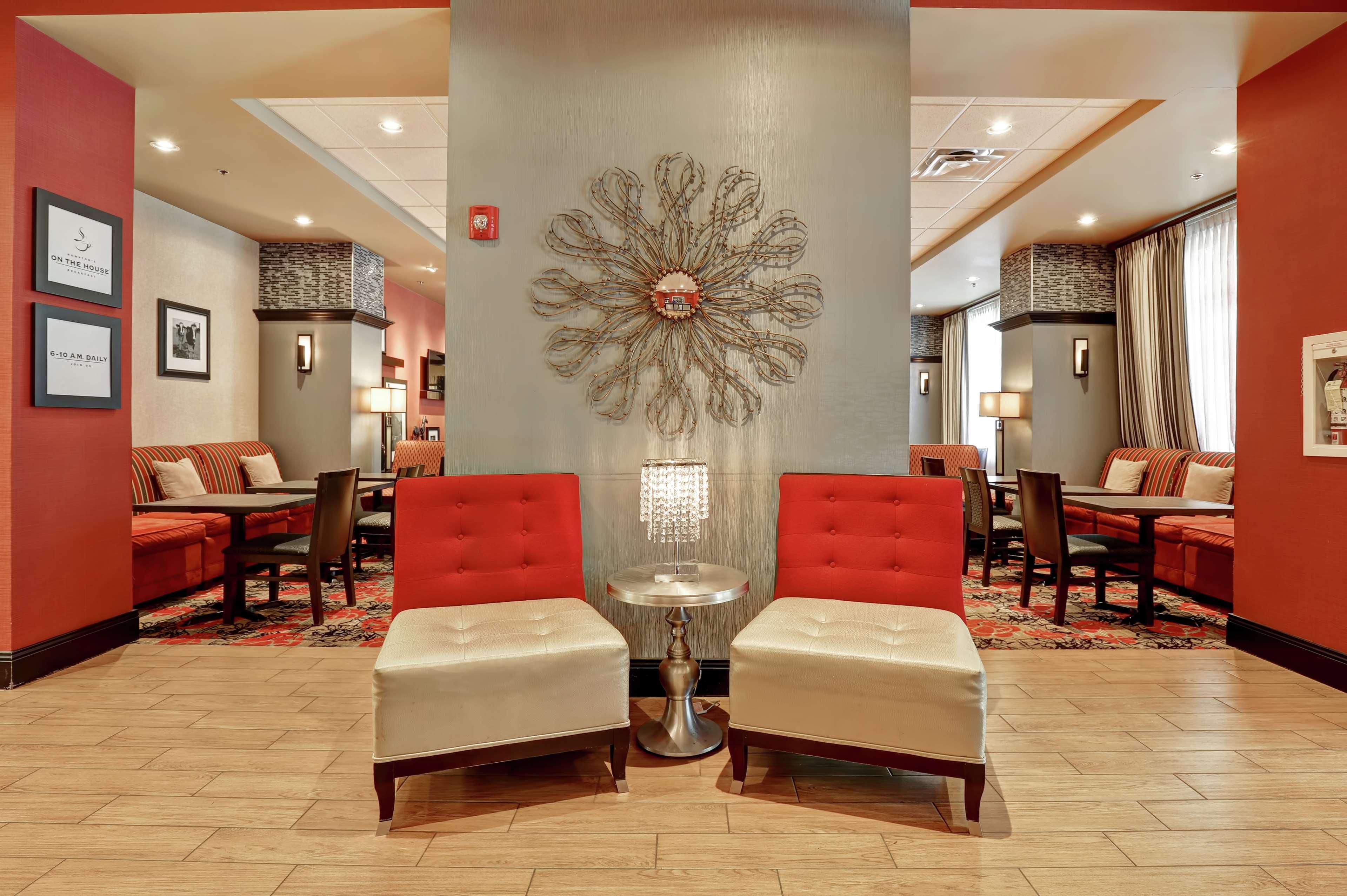 Vista Lobby Hampton Inn by Hilton Chilliwack