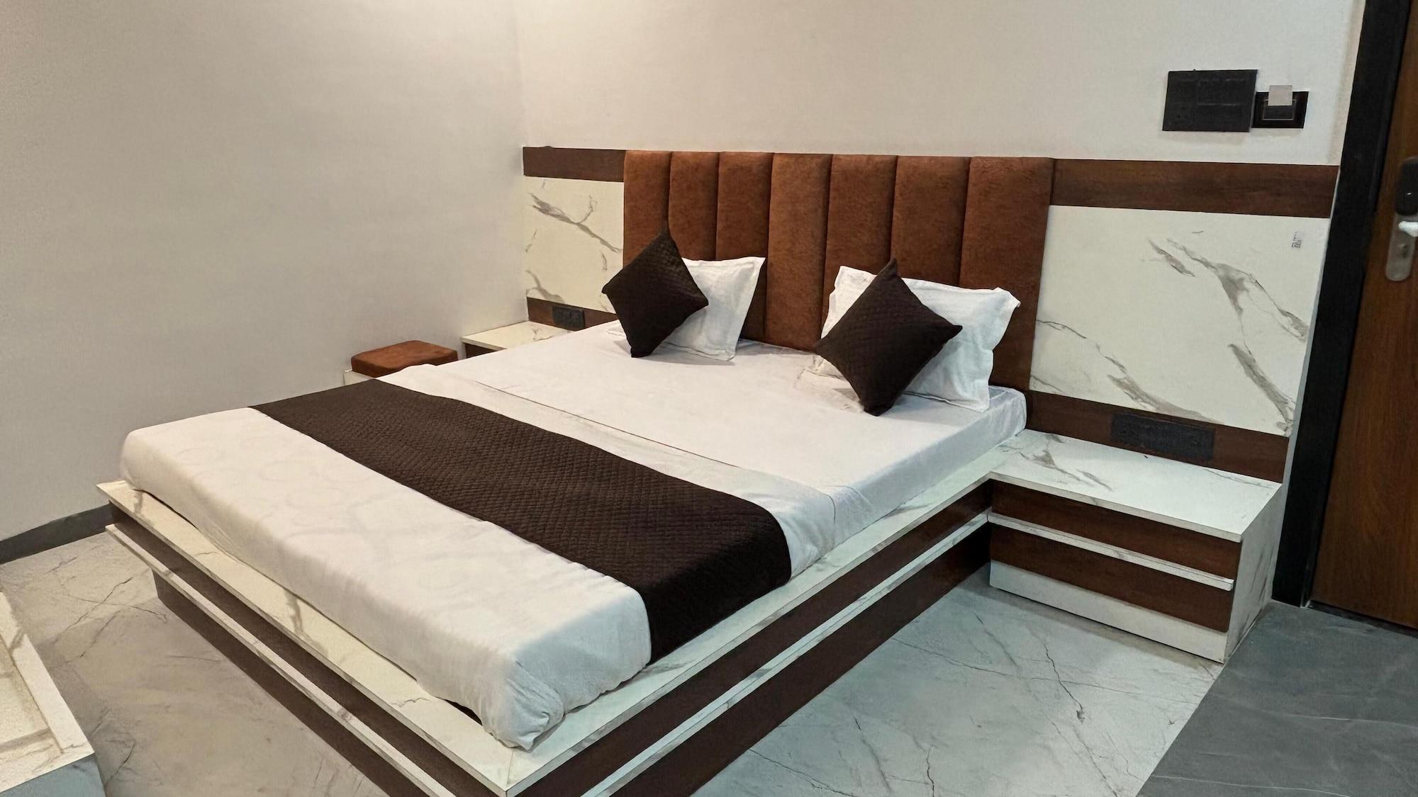 Equipamiento de Habitación HOTEL SHREE ASHTAVINAYAK GRAND