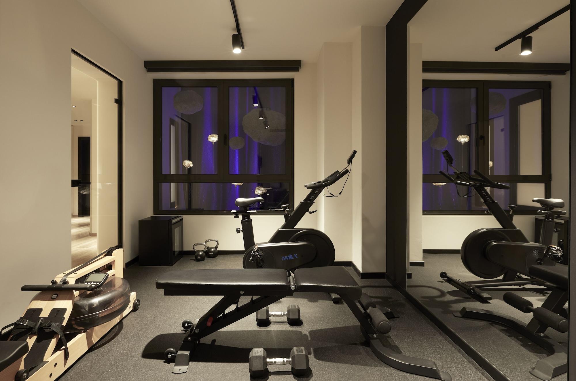 Gimnasio Athens Woo Suites