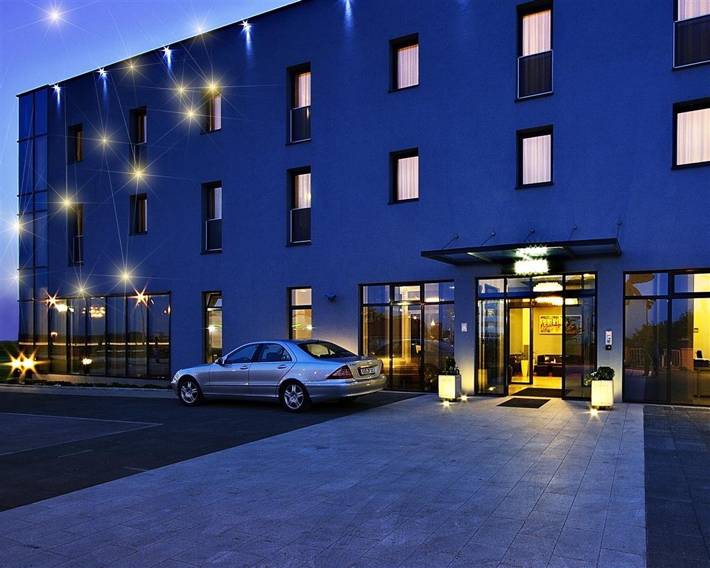 Vista Exterior Best Western Airport Hotel Stella