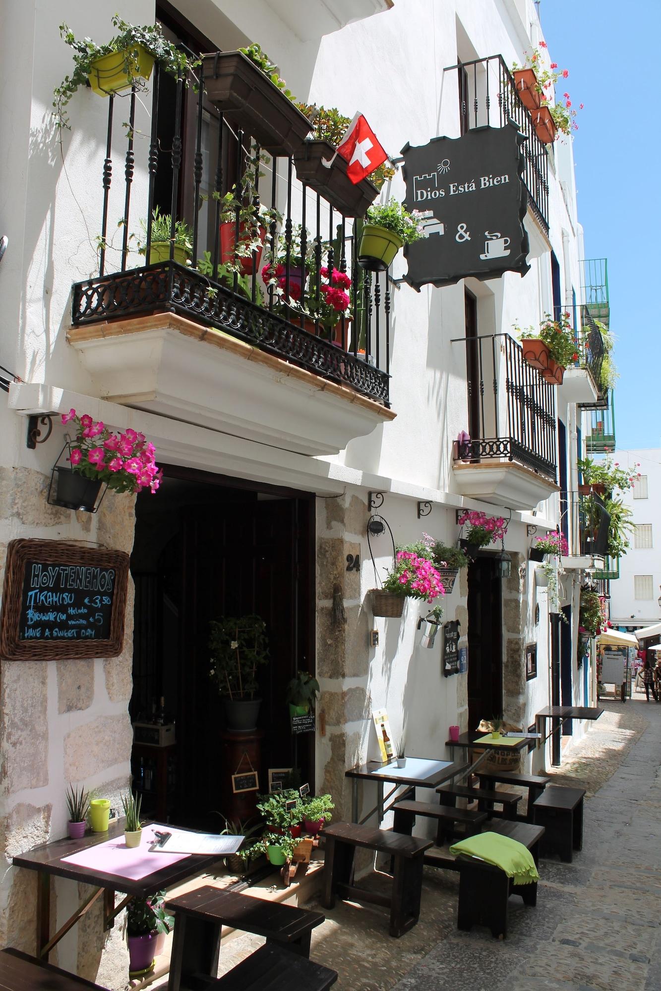 Varios Hostal Dios Esta Bien