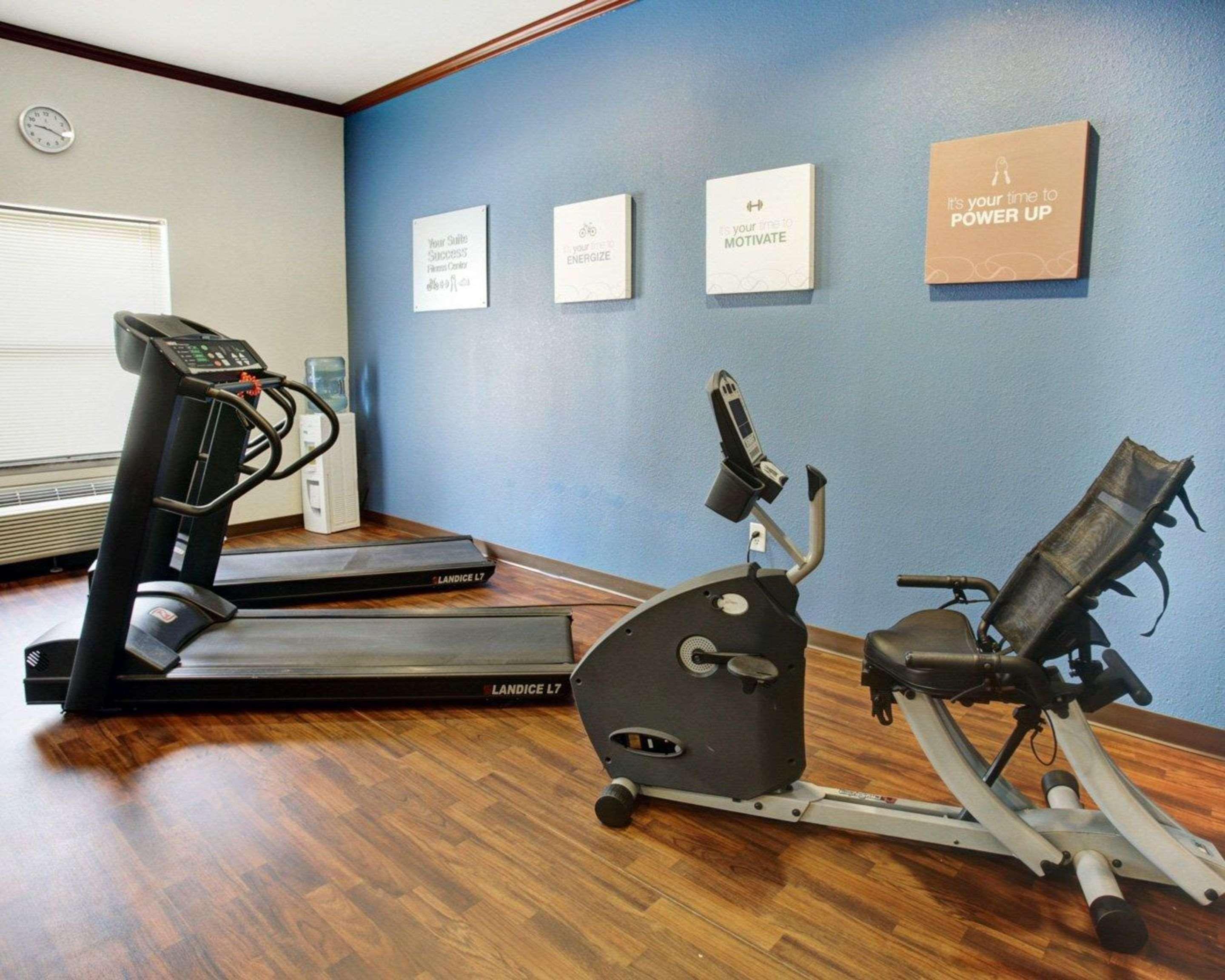 Instalaciones Recreativas Comfort Suites University Drive