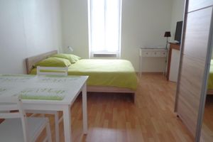 Alquiler Vacacional - Apartment for 2 people in the center of a "large village in the countryside"