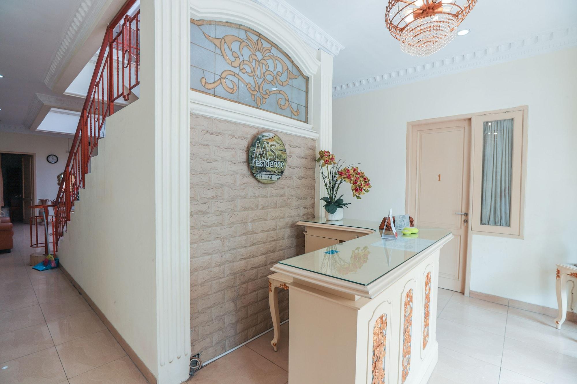 Vista Lobby MS Residence