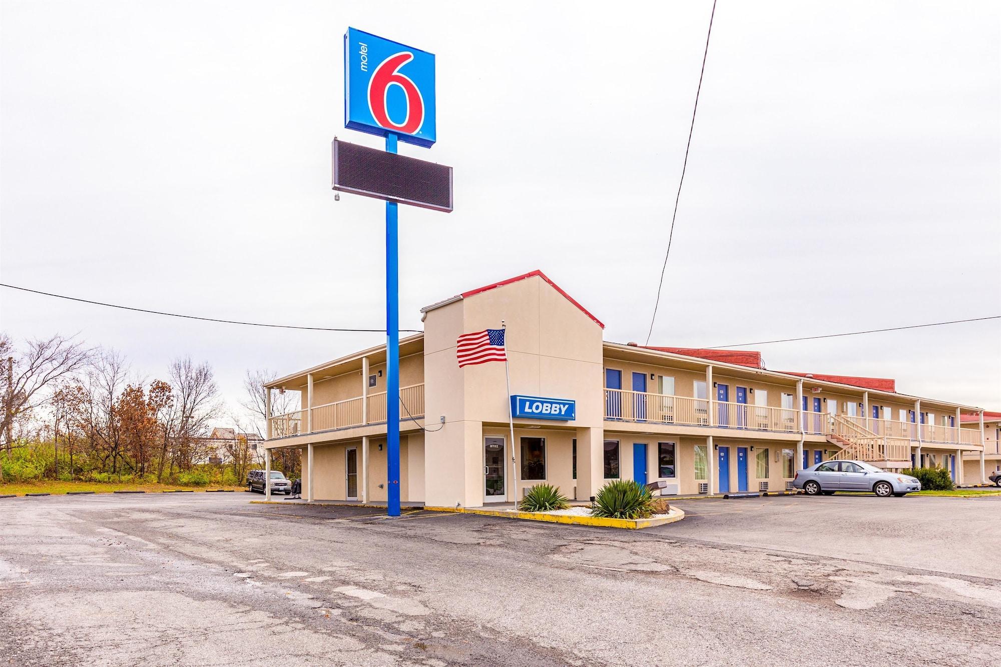 Varios Motel 6 Mount Vernon, IL