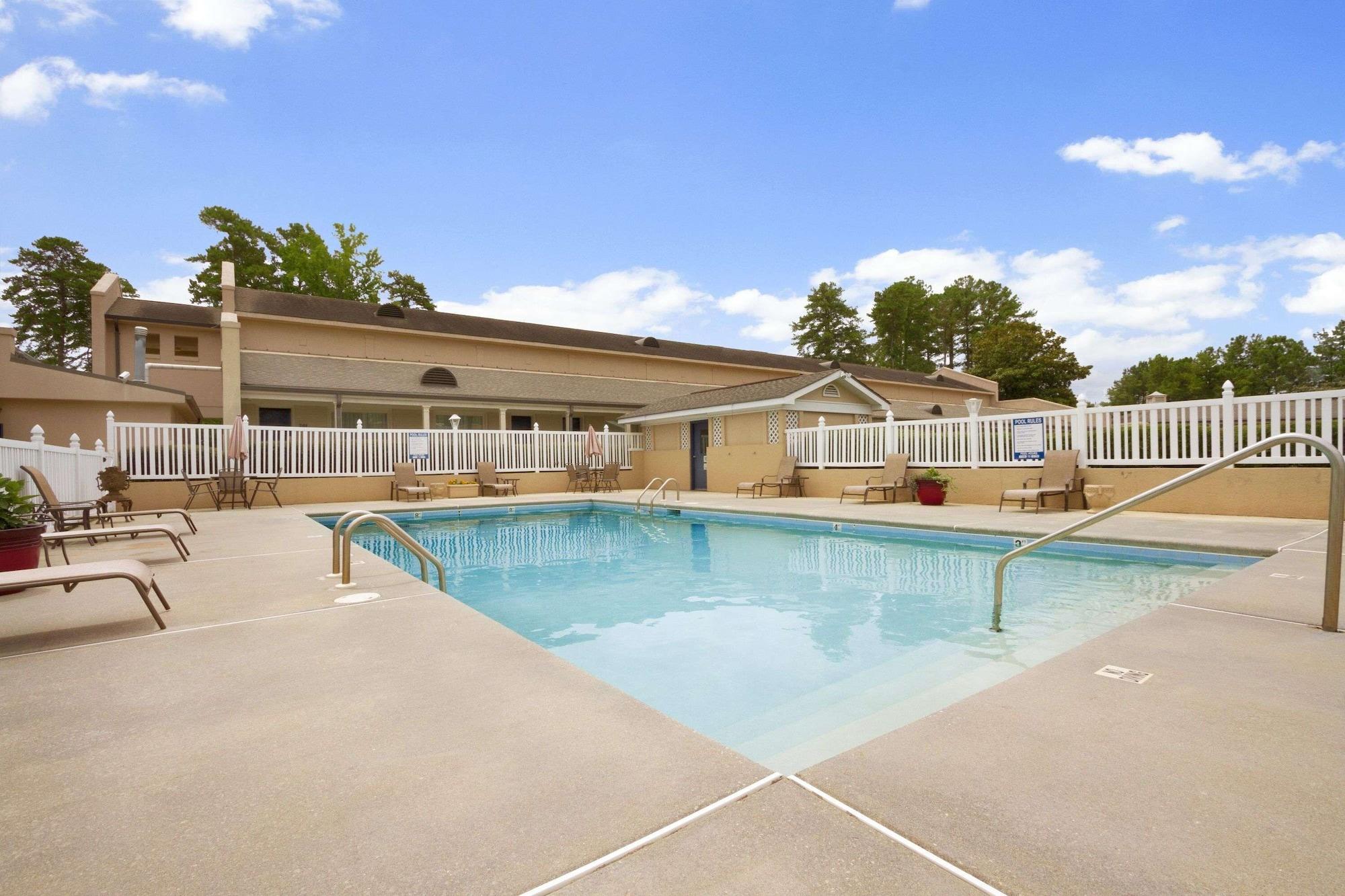 Vista Piscina Days Inn by Wyndham Alexander City