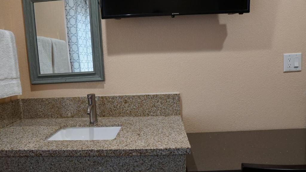 Equipamiento de Habitación Holly Crest Hotel - Los Angeles, LAX Airport