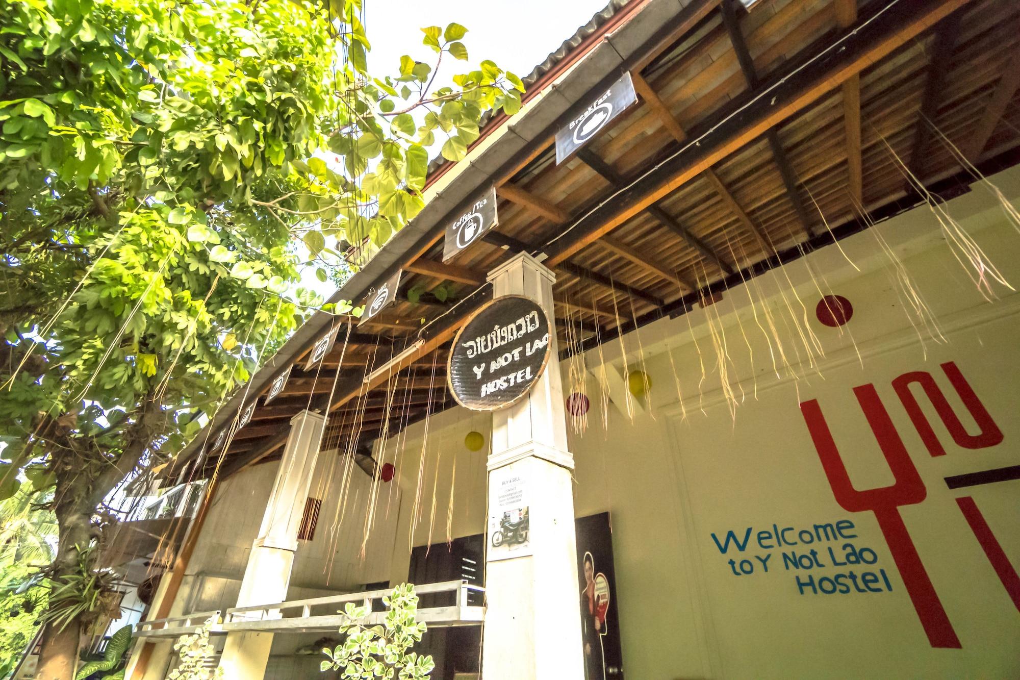 Varios Y Not Laos Hostel