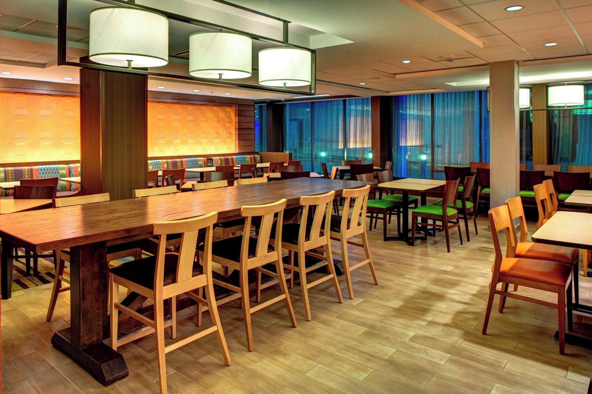 Restaurant Fairfield Inn & Suites Los Angeles LAX/El Segundo