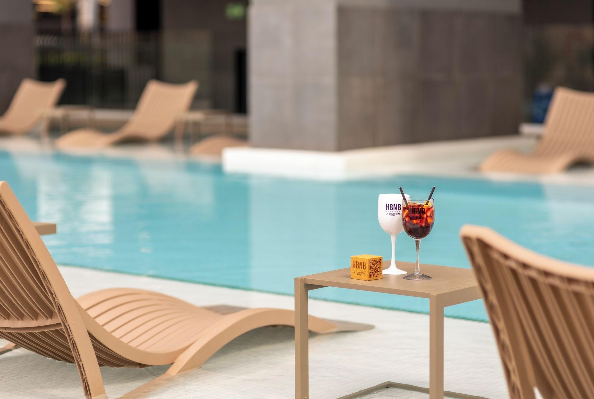 Vista Piscina Hotel101- Madrid