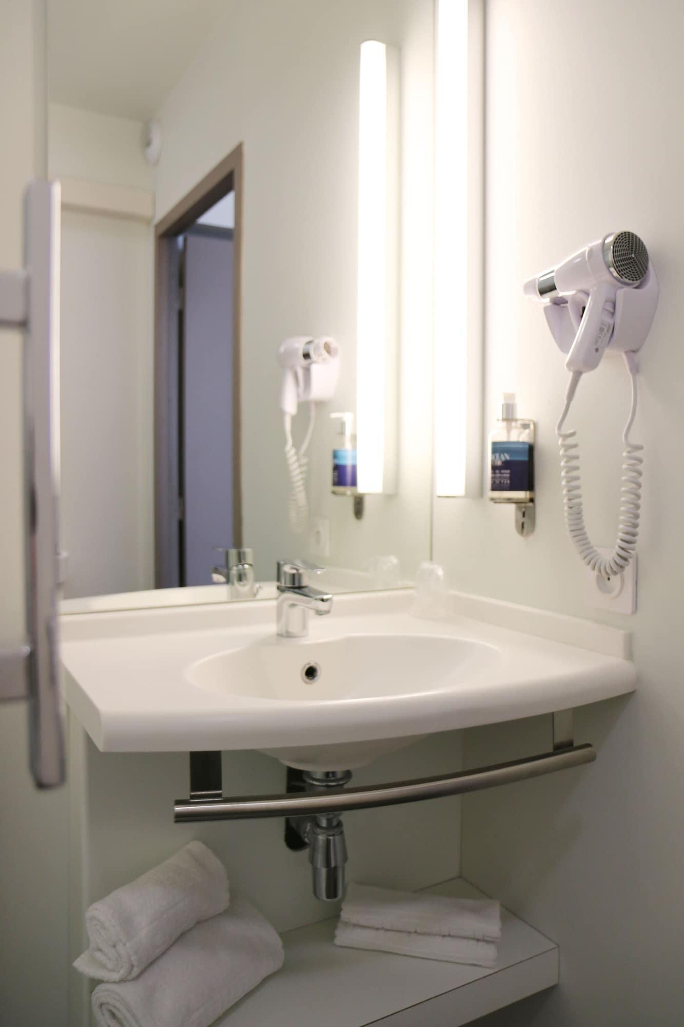 Equipamiento de Habitación LE QUARRE