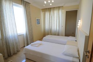 Alquiler Vacacional - Gold City 3 Bedroom Villa 3