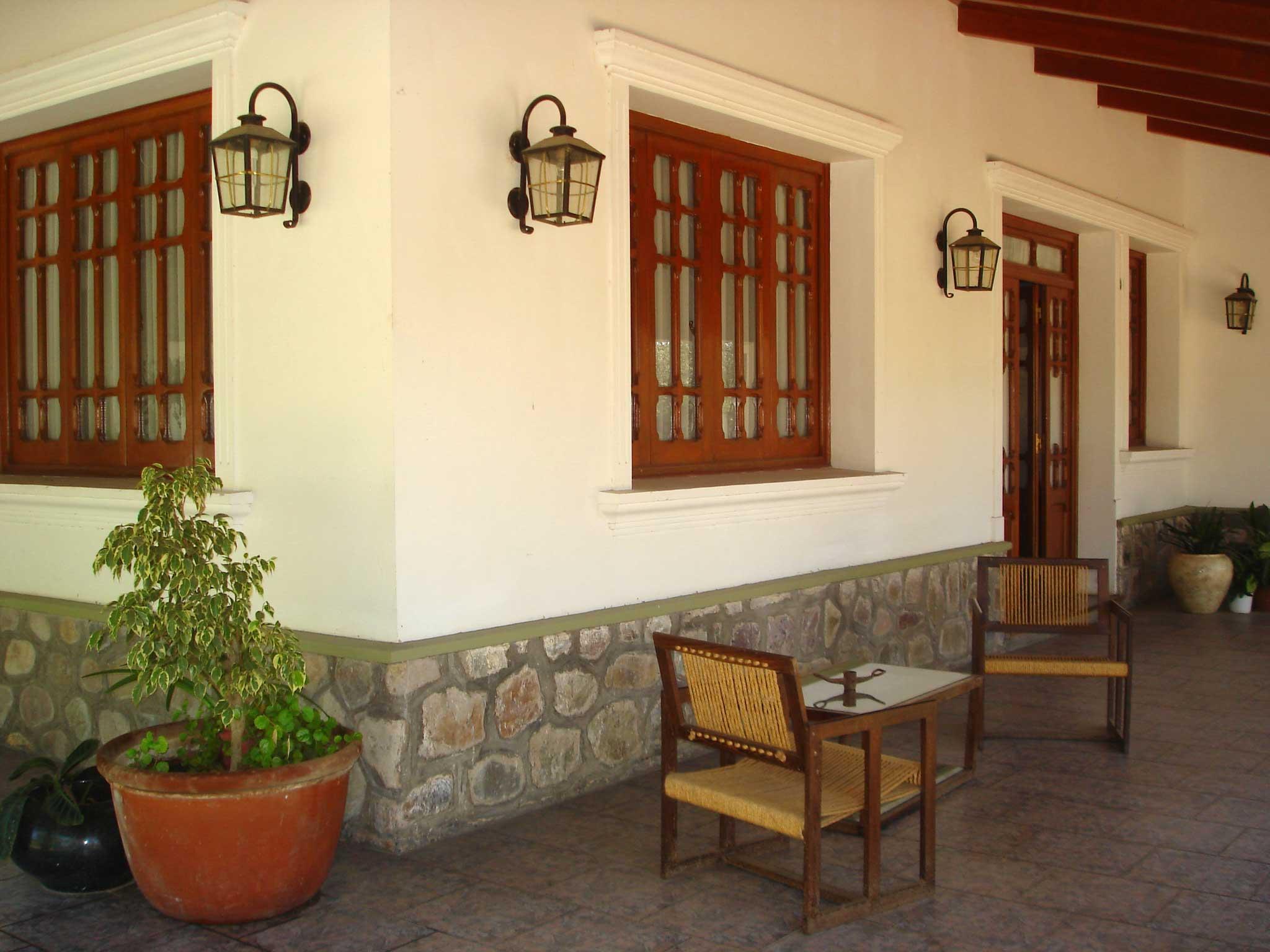 Vista Exterior Posada El Prado