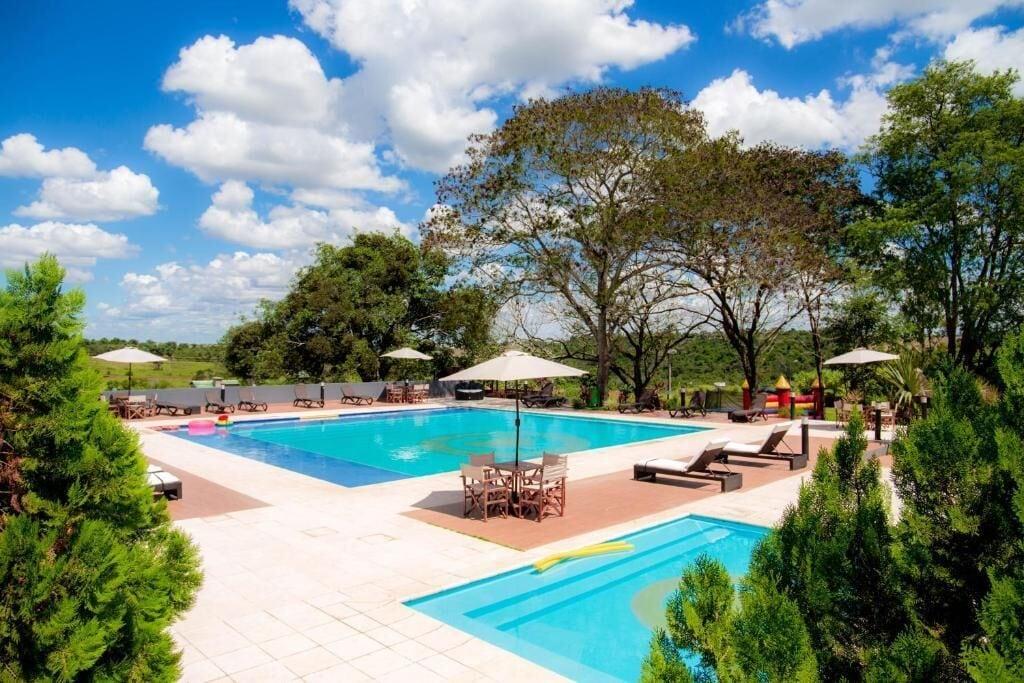 Vista da piscina 7 Saltos Resort