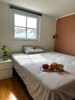 Alquiler Vacacional - City Centre Treehouse With Backyard