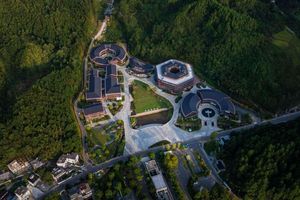 Alojamiento - Hilton Garden Inn Jingdezhen Taoyuan Valley