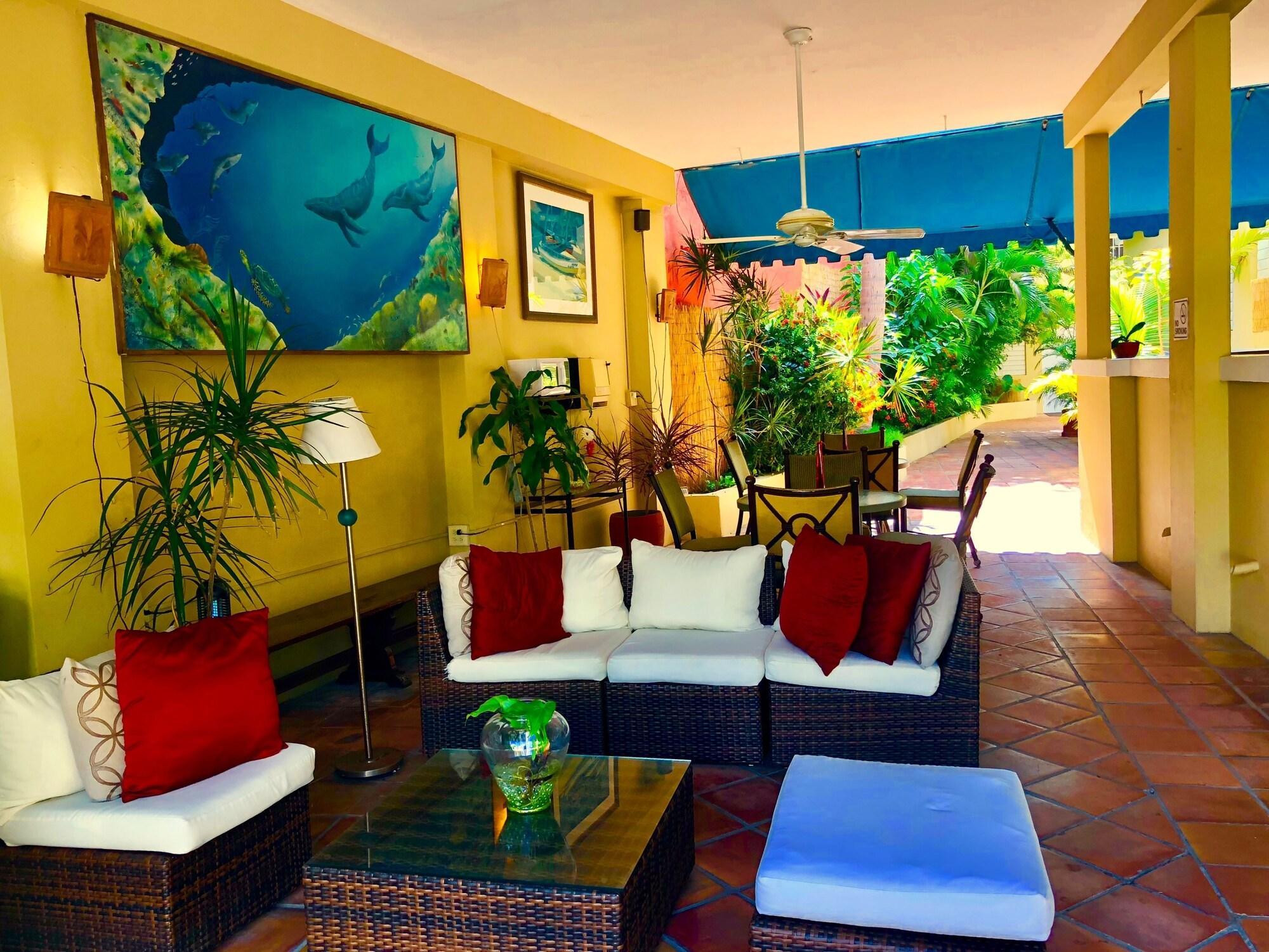 Vista Exterior Casa del Caribe Inn