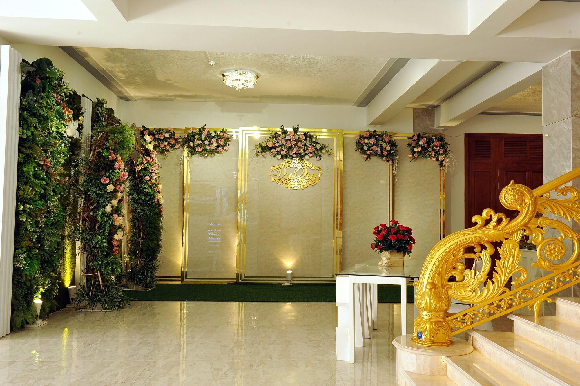 Vista Lobby Tam Chau Luxury Hotel