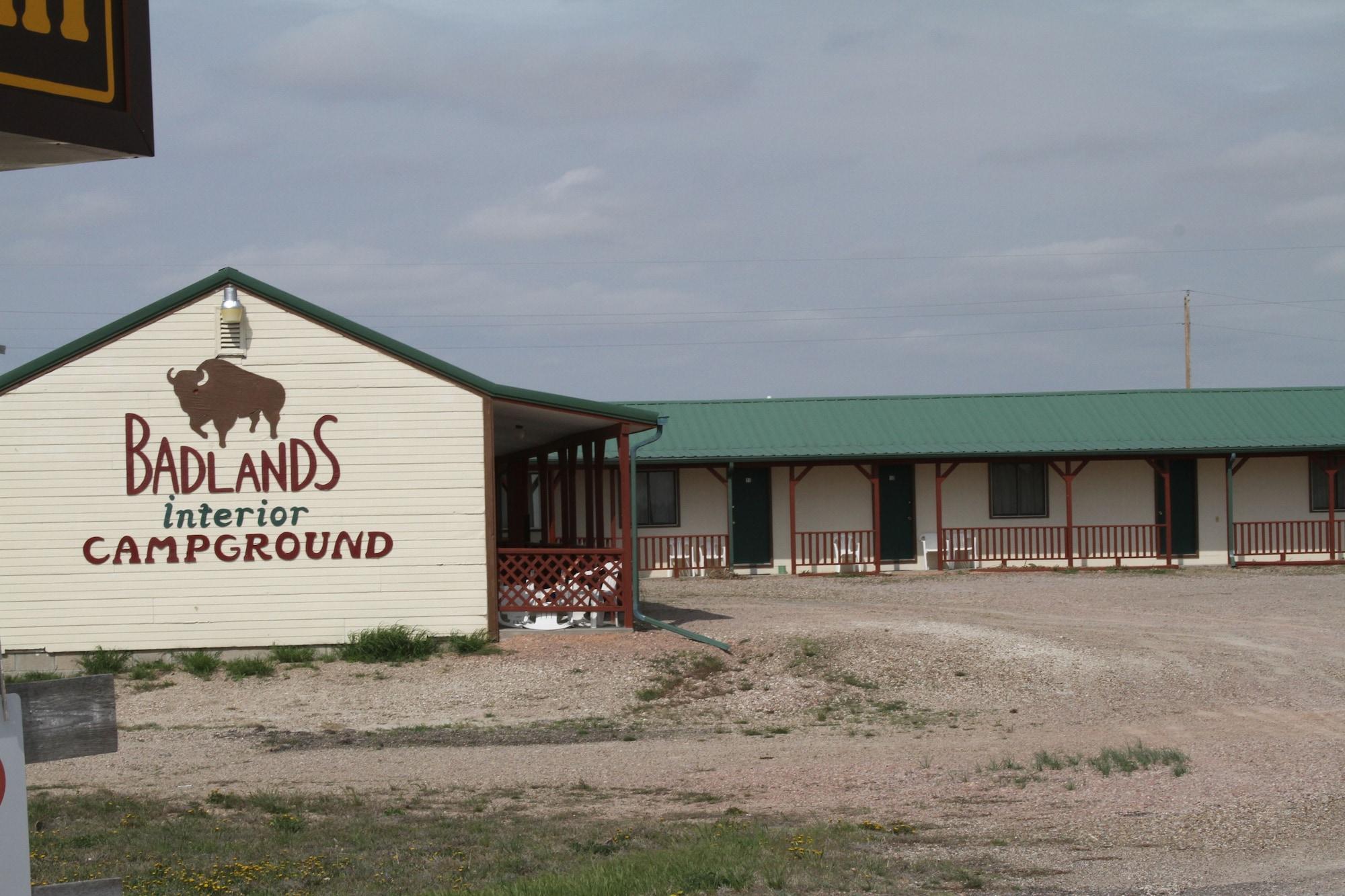 Vista Exterior Badlands Hotel and Campground