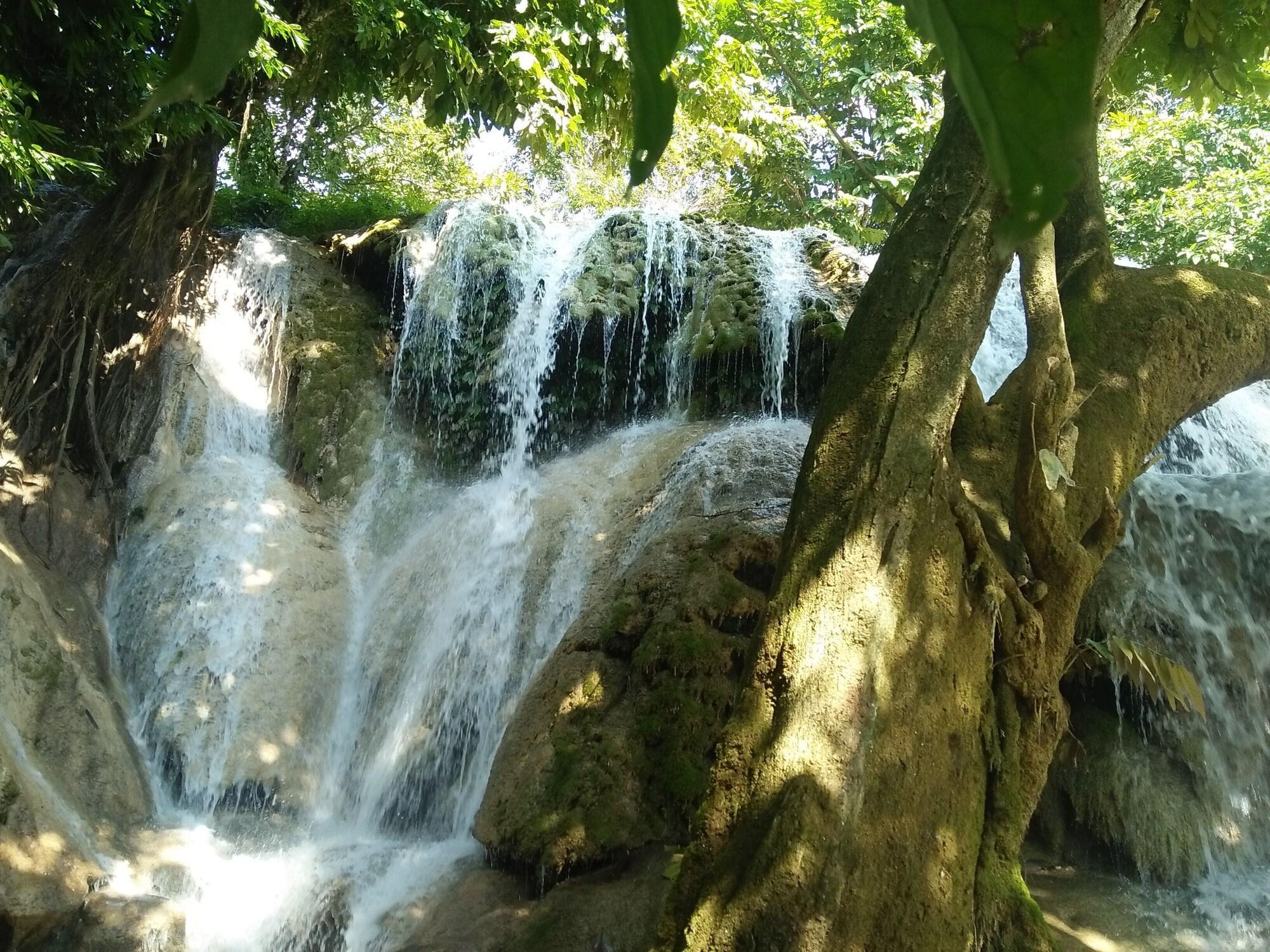 Vista Exterior Pu Luong Holiday