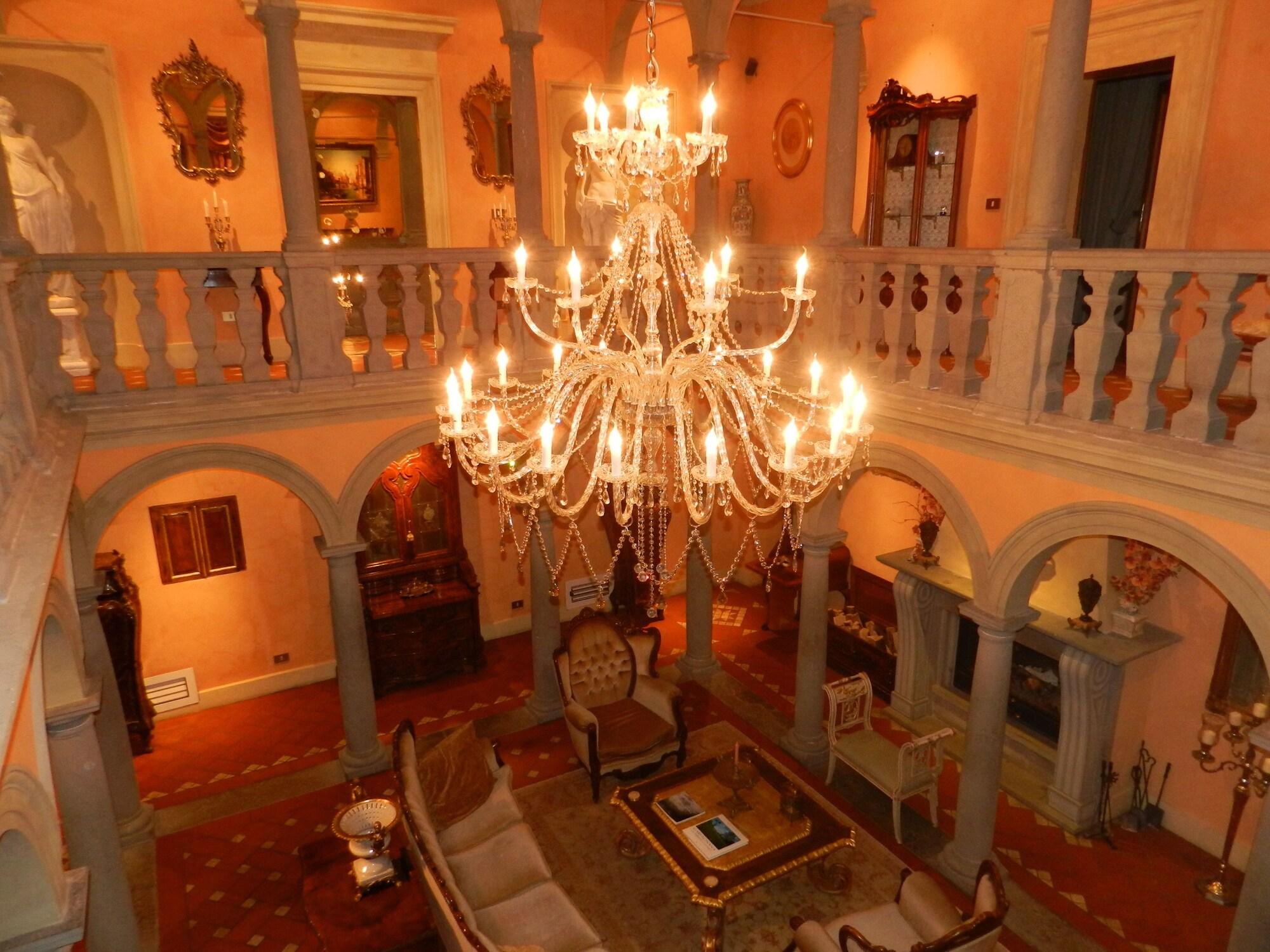 Vista Lobby Villa Bertagni