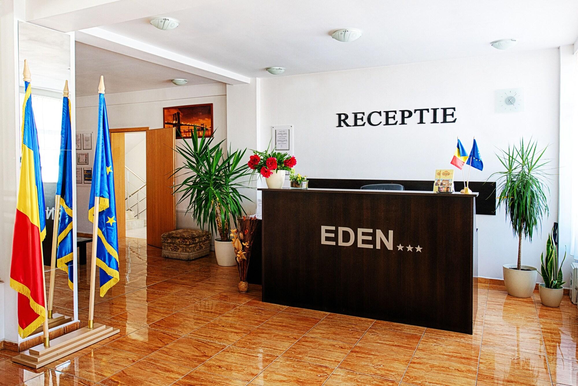Vista Lobby Hotel Eden