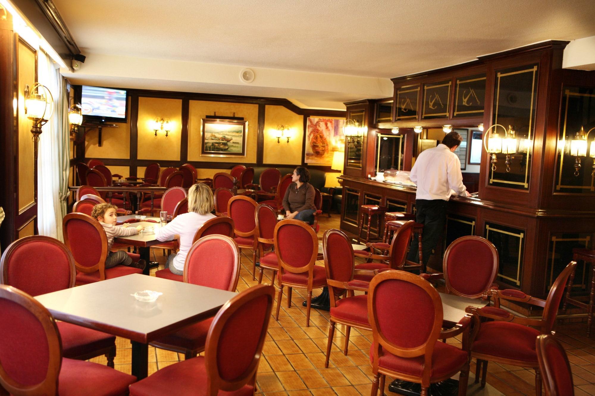 Bar/Salón Hotel Las Anclas