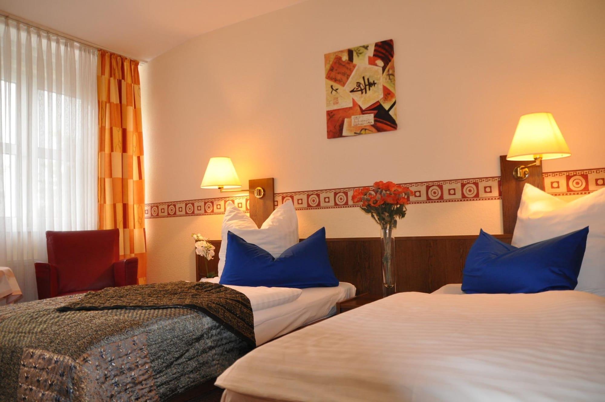 Varios Hotel 4 Hufen