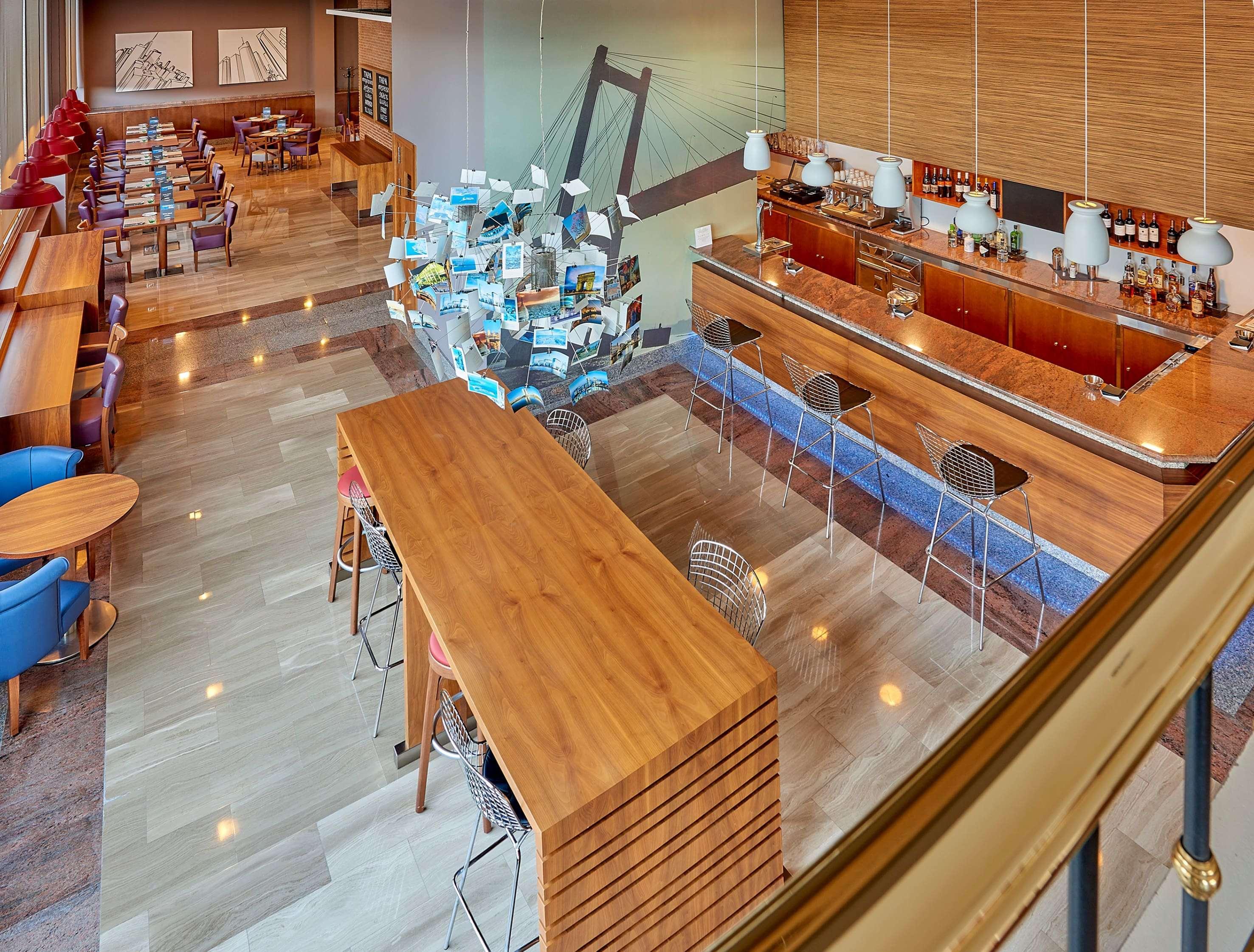 Restaurant Hotel Vigo Los Galeones Affiliated by Meliá