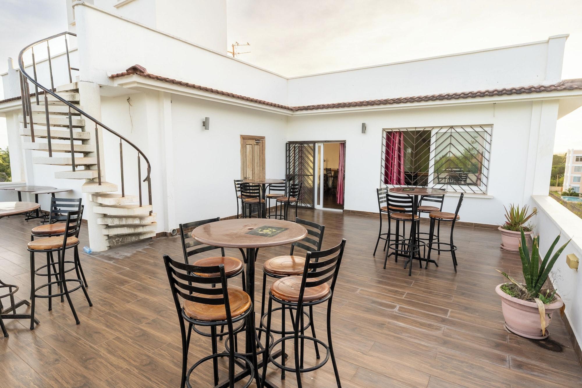 Restaurant Queens Chateau Boutique Villa