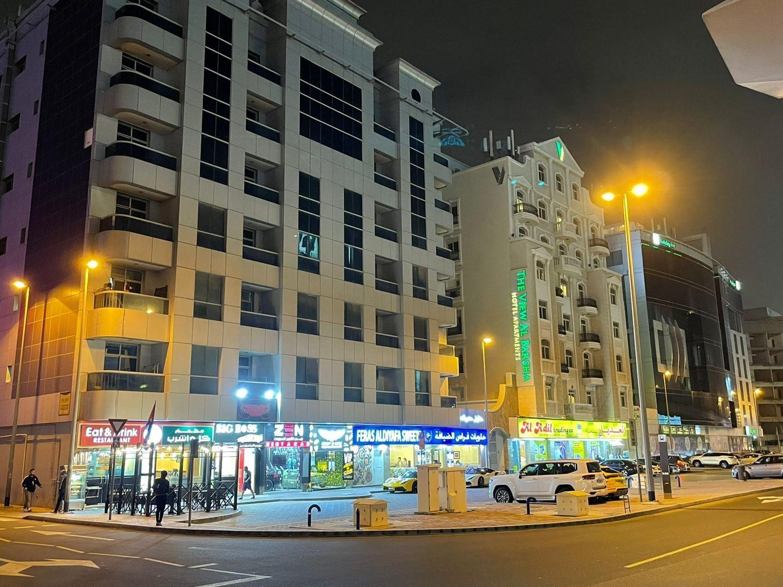 Vista Exterior AlBarsha 1 Hostel By PHM