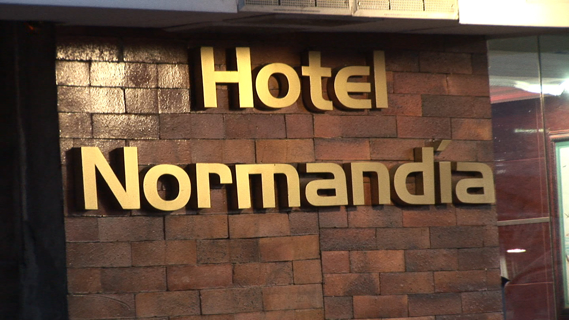 Vista Exterior Hotel Apartasuite Normandía