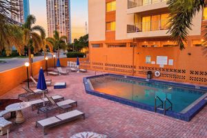 Renta Vacacional - Skyline & Salt by Avantstay Garden Balcony + Pool + Deck Walk to Beach + Dining