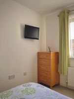 Alquiler Vacacional - Bright 2-bedroom apartment with parking in Montrose