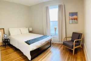 Alquiler Vacacional - The Roundhouse Charming 4BR House w/ Jacuzzi Tub, WiFi and AC in Central Pueblo