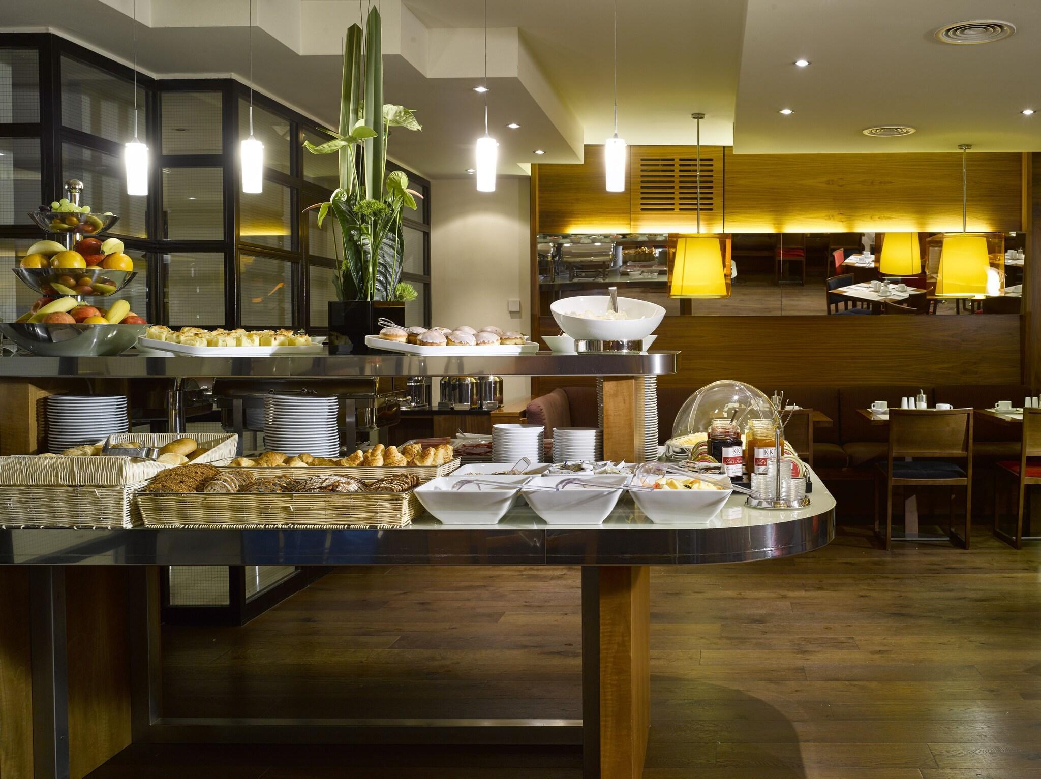 Restaurant K+K Palais Hotel
