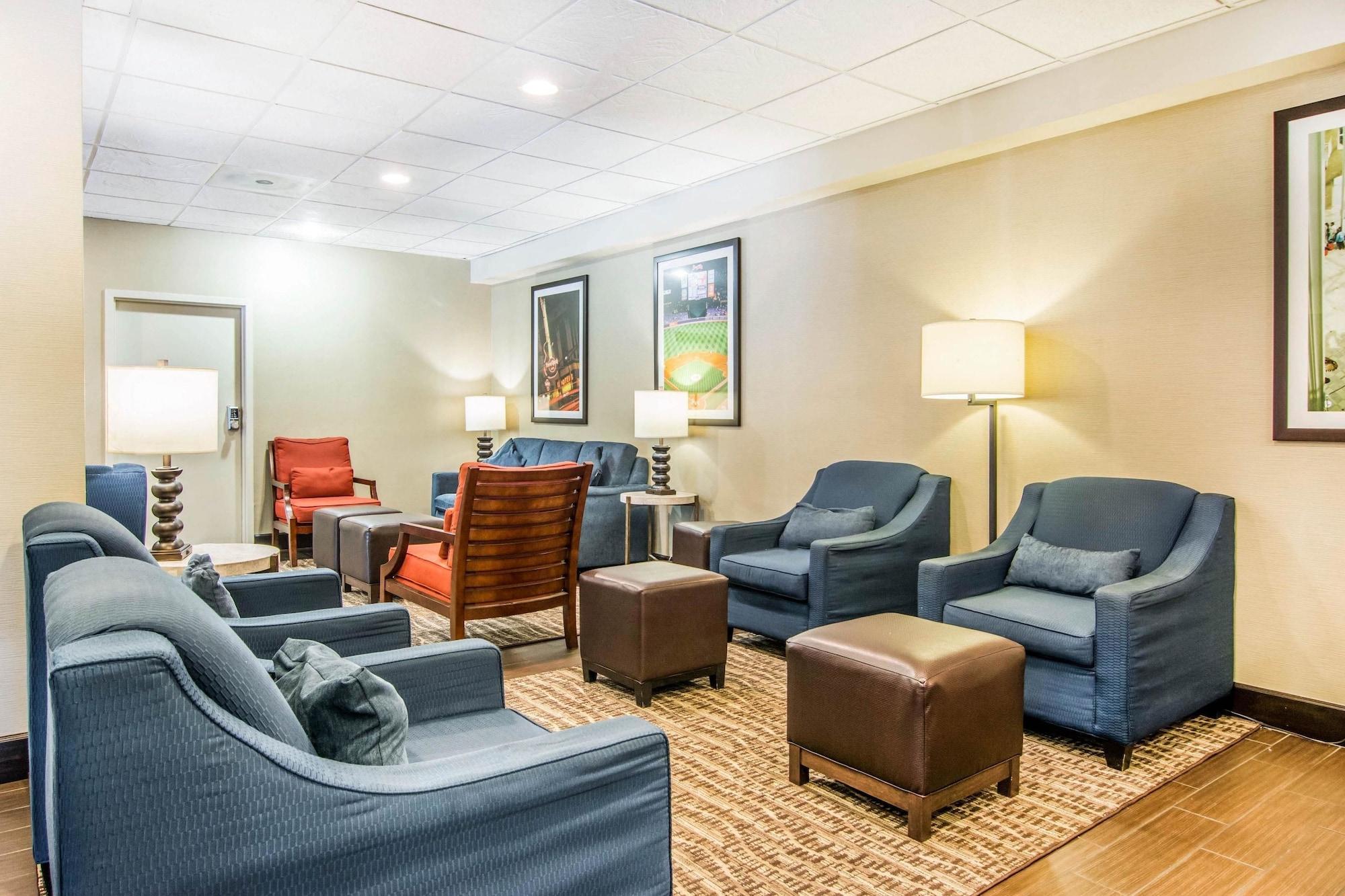 Vista Lobby Comfort Inn Atlanta Downtown South