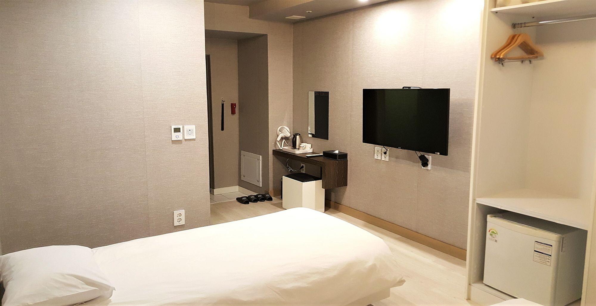 Habitación HOTEL MARU