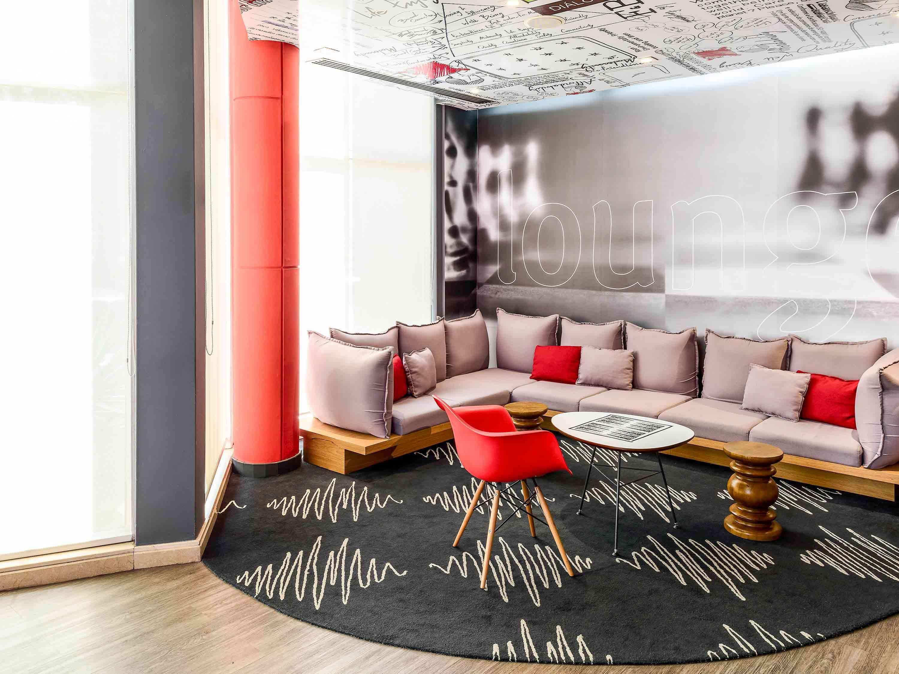 Vista Lobby Ibis Guarulhos Aeroporto