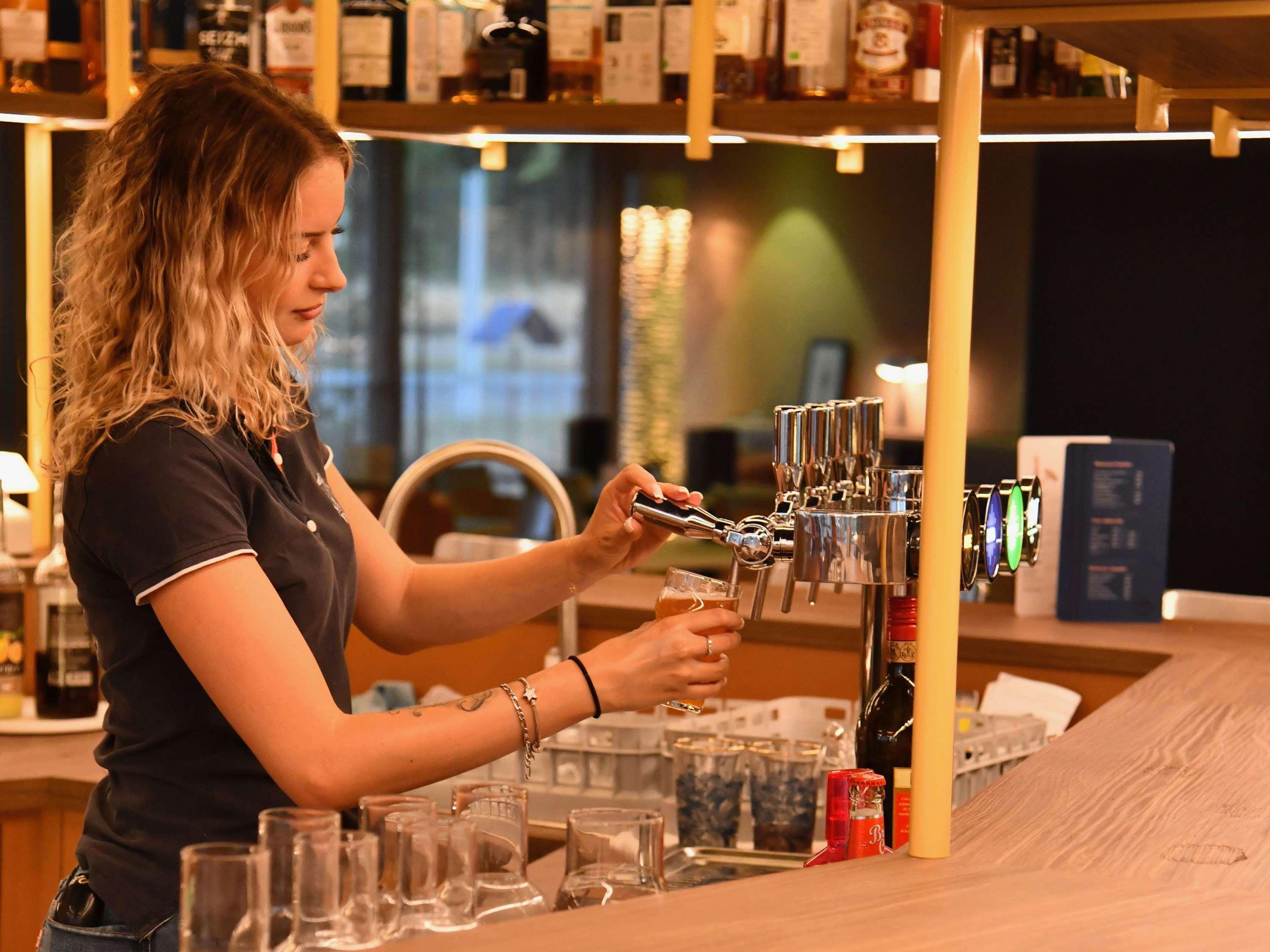 Bar/Salón ibis Styles Nantes Rezé Aéroport