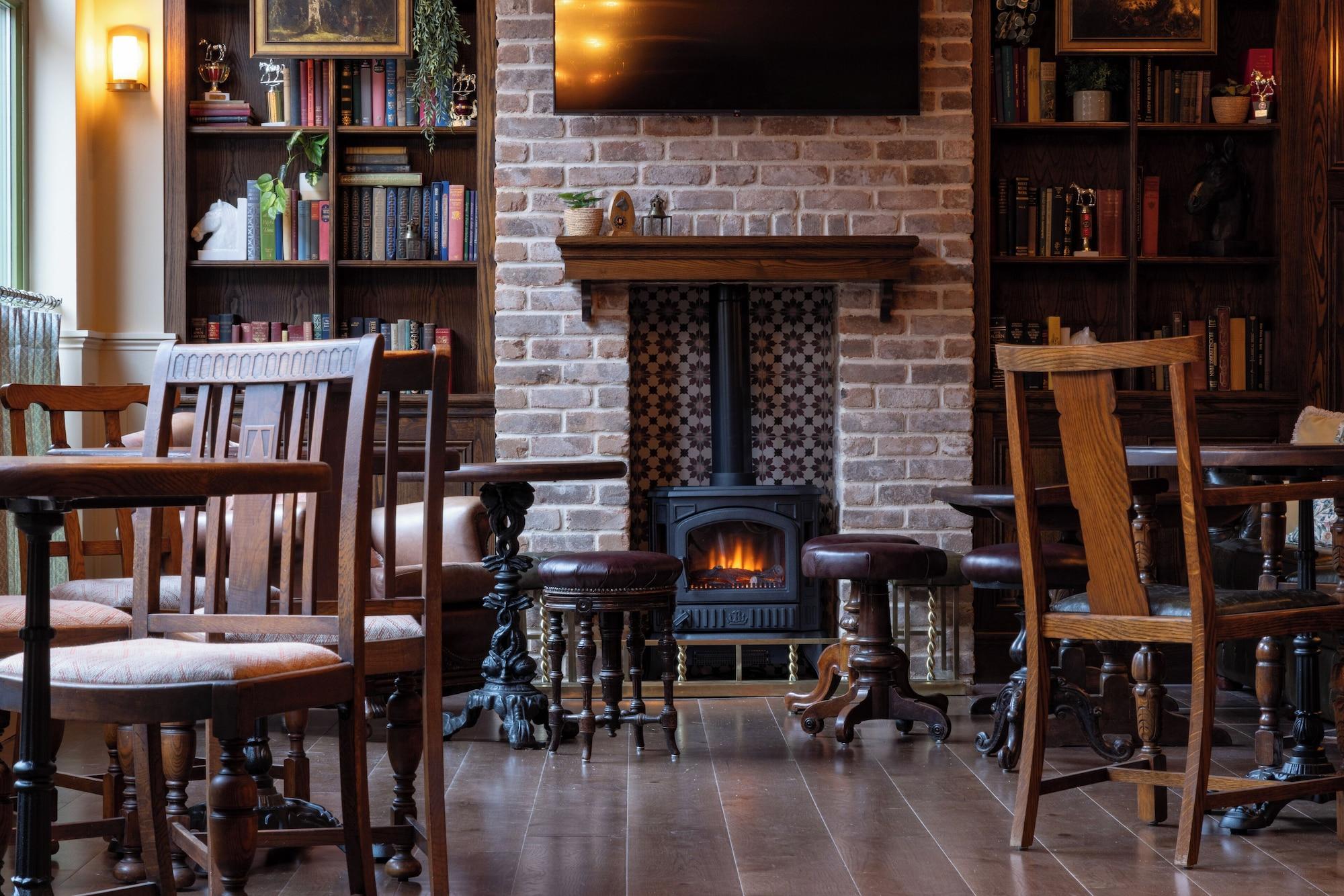 Bar/Salón The Coat and Bear - A Heartwood Inn