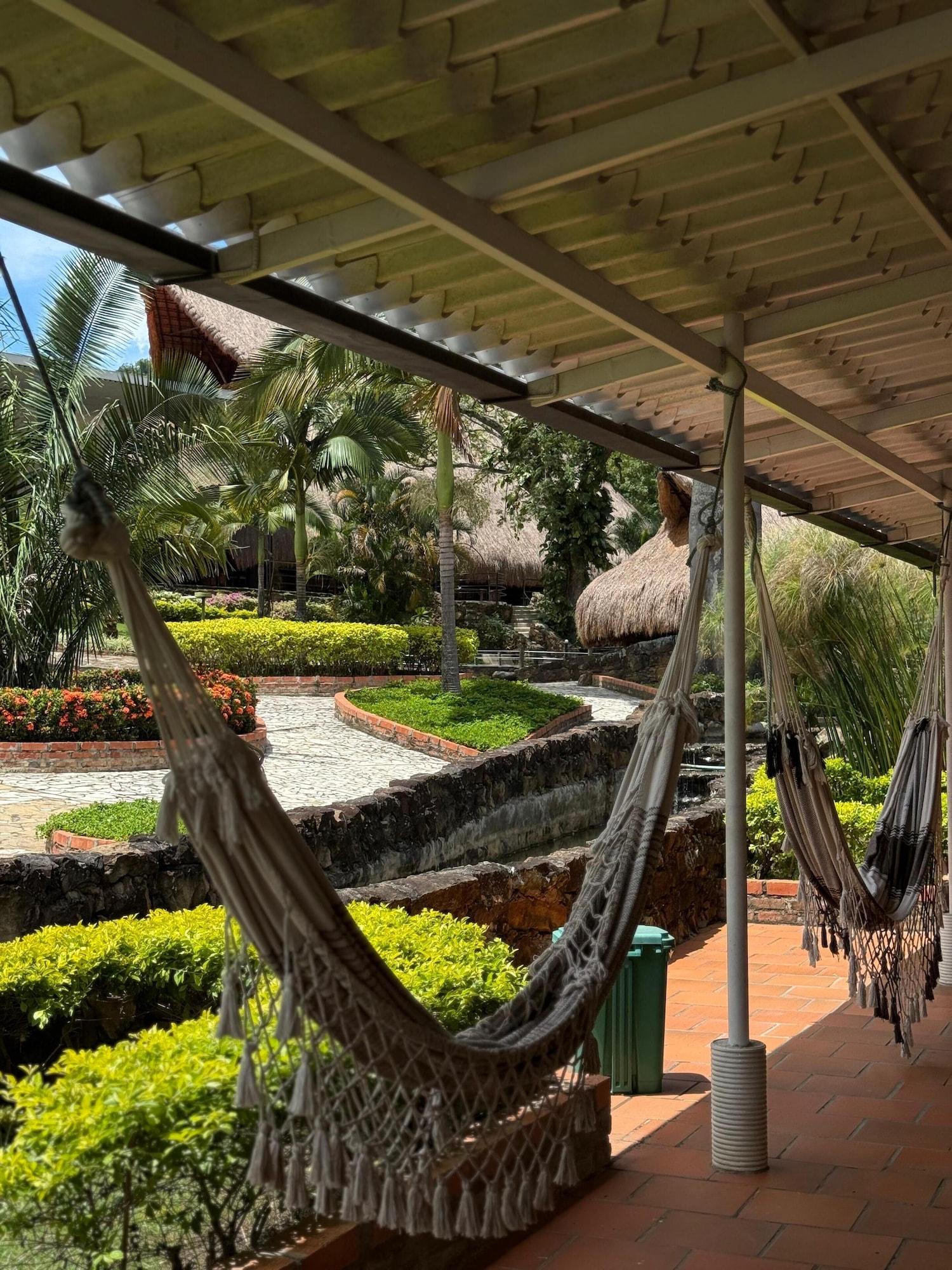 Habitación MALOKAS RESORT